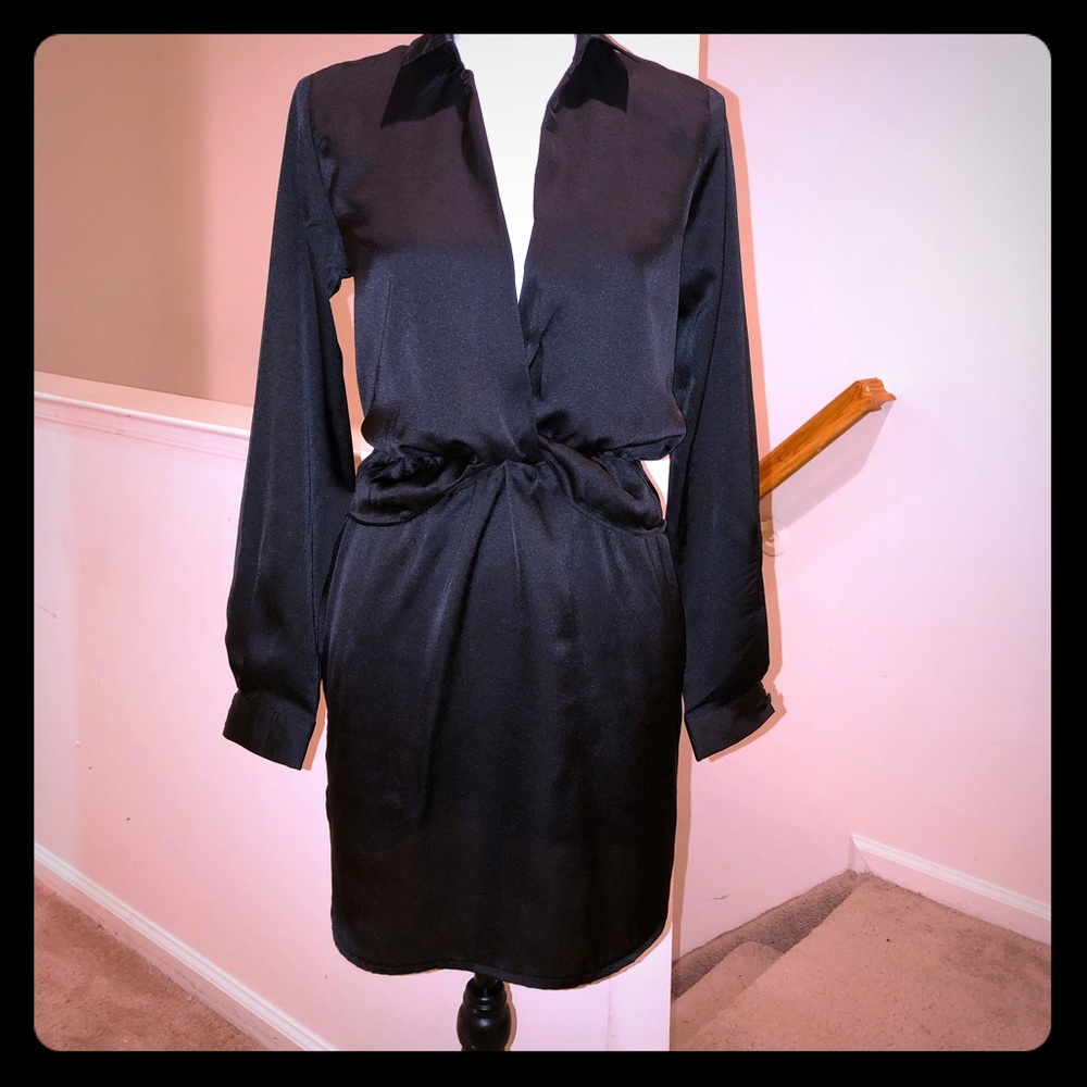 🎉2X HP🎉 Black Front Twist Silky Shirt Dress - Picture 5 of 7